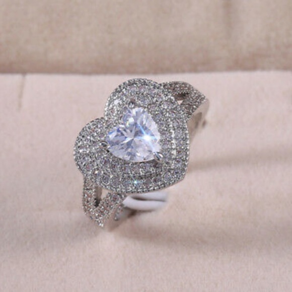 925 Silver Ring Heart Shaped Sapphire WeddingRing - Picture 11 of 15